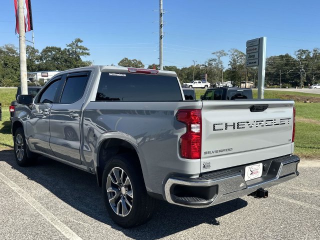 Used 2024 Chevrolet Silverado 1500 LT RWD image 17