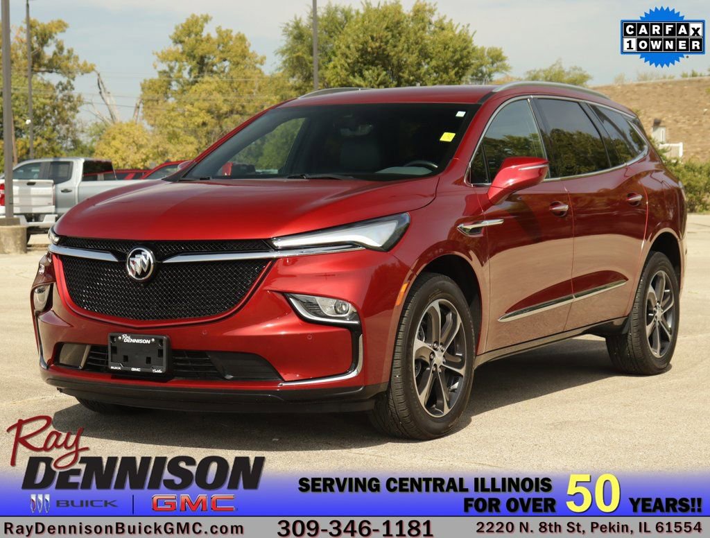 Used 2022 Buick Enclave Essence w/ Sport Touring Edition image 3