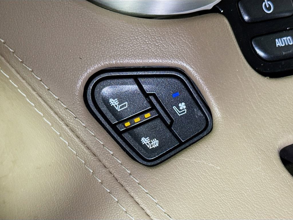 Used 2019 GMC Yukon SLT w/ Open Road Package AWD/4WD image 19
