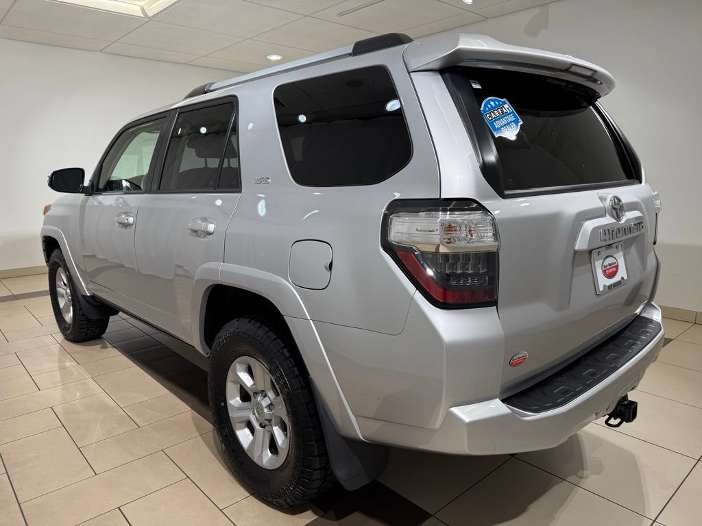 Certified 2022 Toyota 4Runner SR5 Premium w/ Moonroof Package AWD/4WD image 2