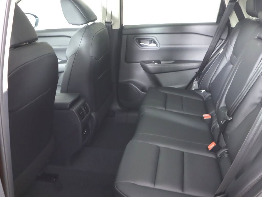 New 2026 Nissan Rogue SV AWD/4WD image 27