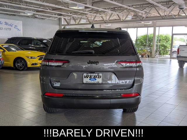 Used 2025 Jeep Grand Cherokee L Altitude AWD/4WD image 7