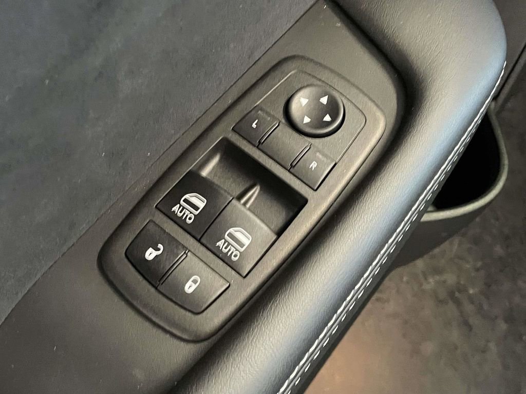 Used 2023 Dodge Challenger SRT Hellcat Redeye RWD image 16