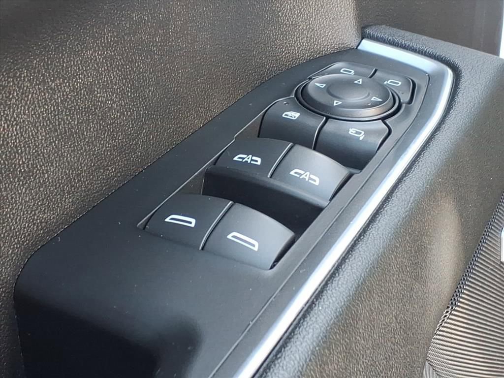 Used 2023 Chevrolet Silverado 1500 LTZ image 13