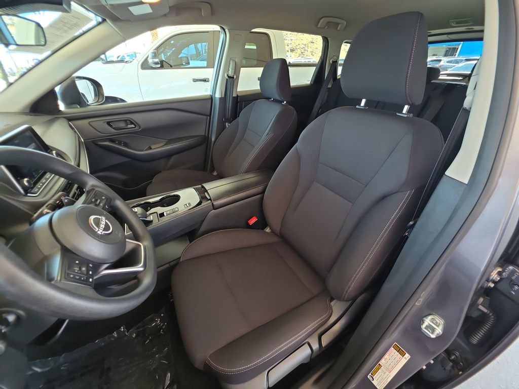 Used 2024 Nissan Rogue S FWD image 20