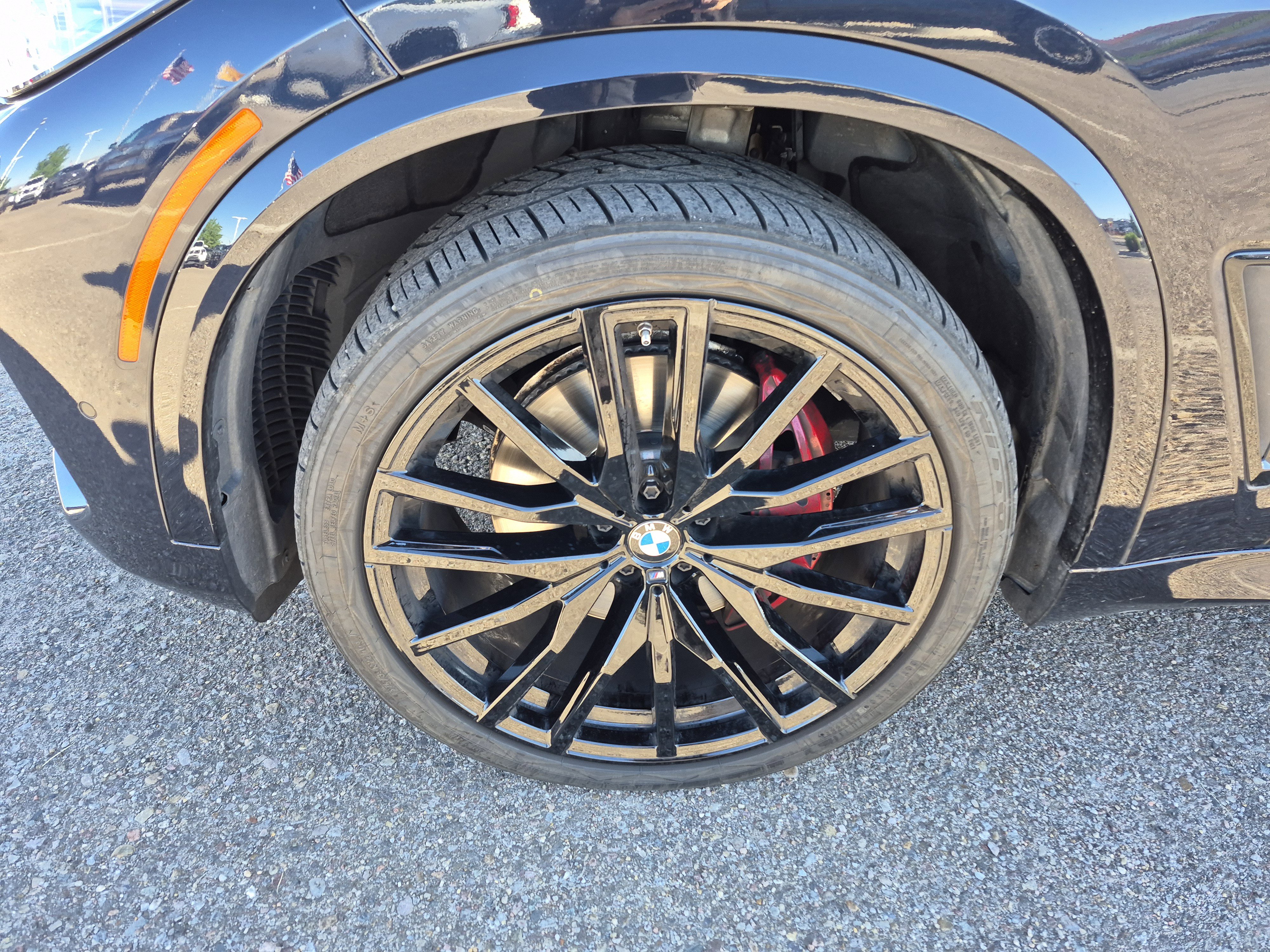 Used 2021 BMW X5 xDrive40i w/ M Sport Package image 25