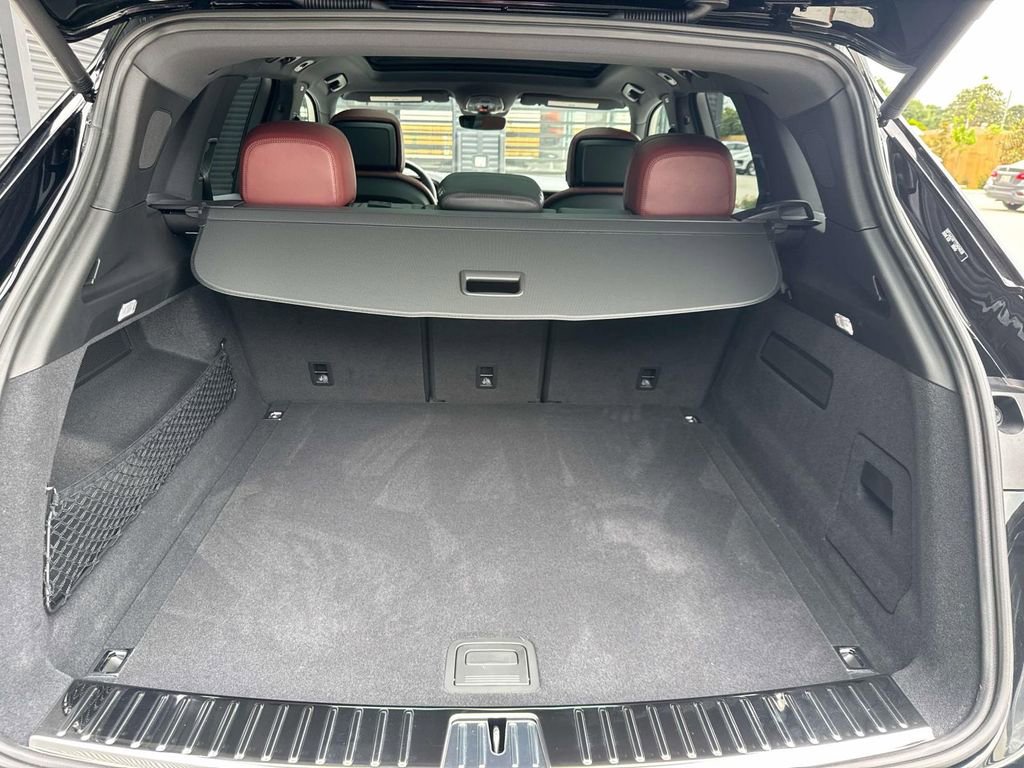 New 2026 Porsche Cayenne AWD/4WD image 13