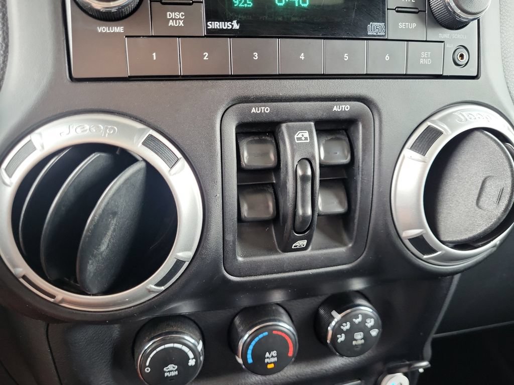 Used 2013 Jeep Wrangler Unlimited Sport AWD/4WD image 30