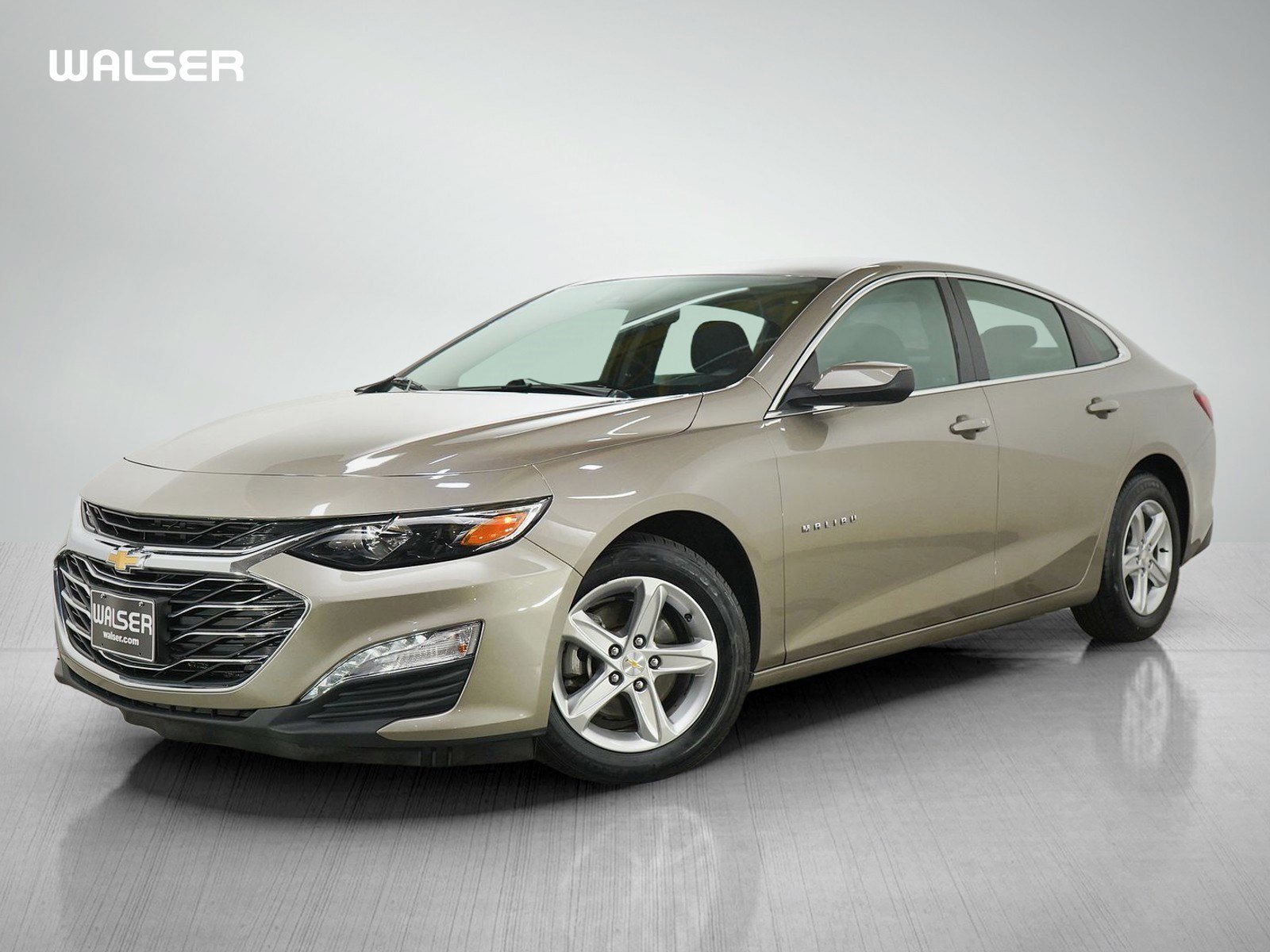 Used 2024 Chevrolet Malibu LT FWD image 1