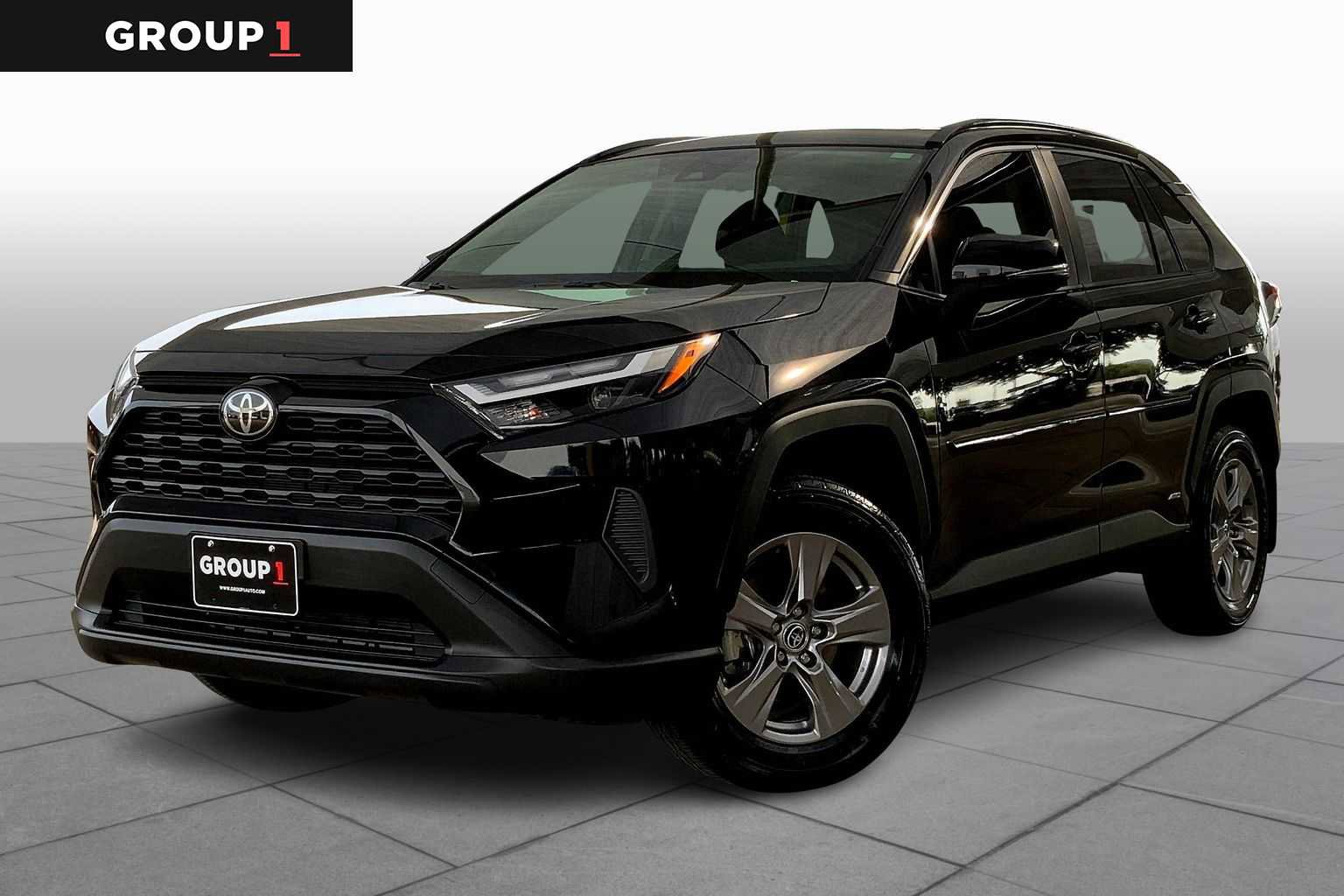 Used 2025 Toyota RAV4 XLE