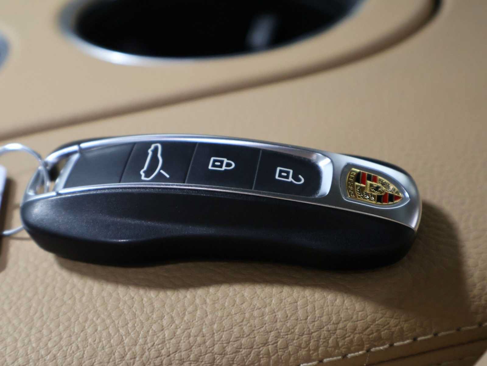 Certified 2023 Porsche Panamera 4S AWD/4WD image 43