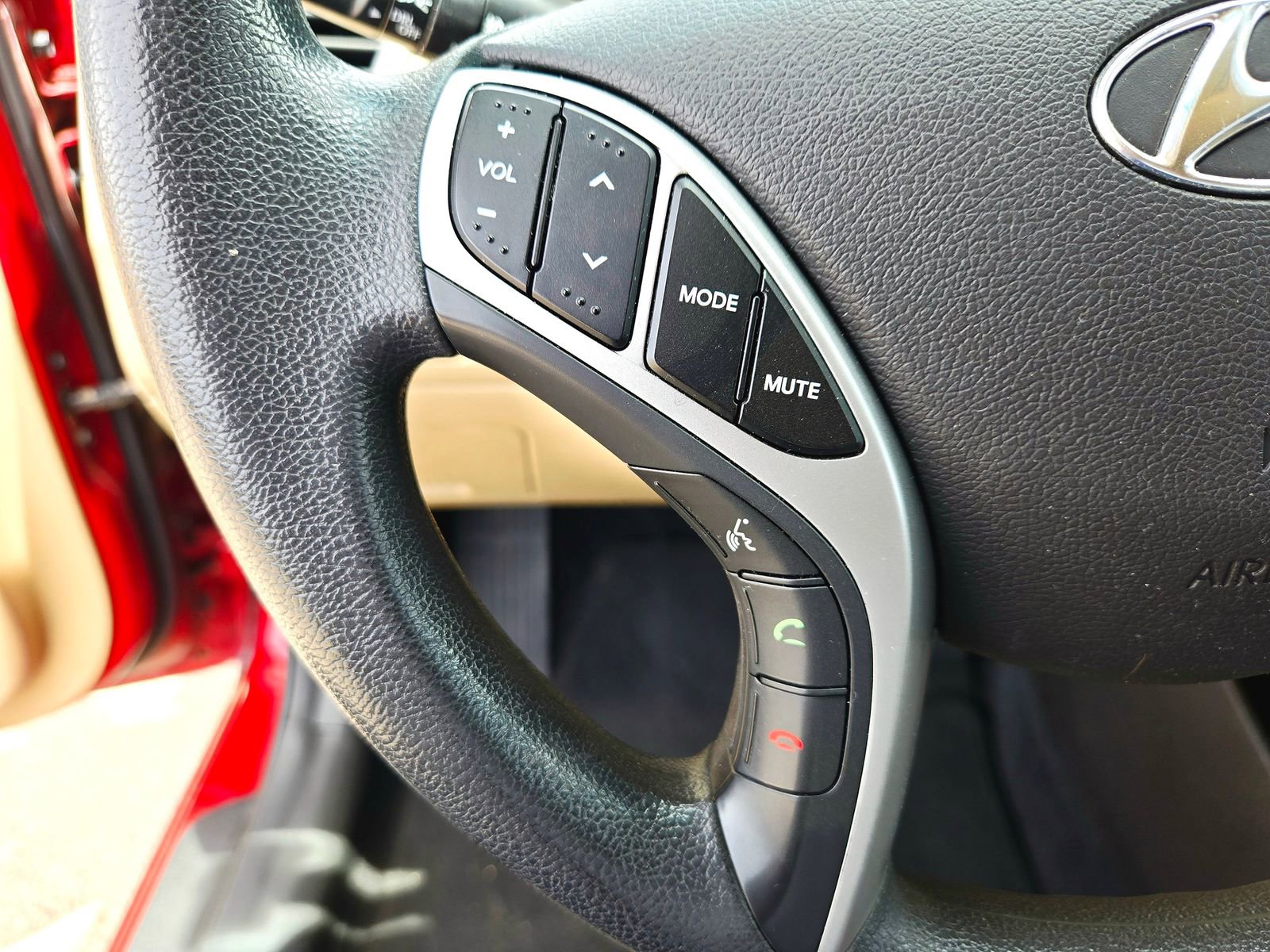 Used 2012 Hyundai Elantra GLS w/ Preferred Pkg 3 FWD image 11
