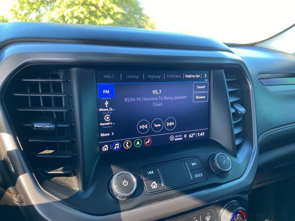 Used 2022 GMC Acadia AT4 w/ Technology Package image 16