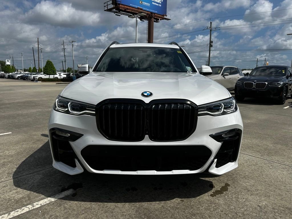 Used 2020 BMW X7 M50i image 5