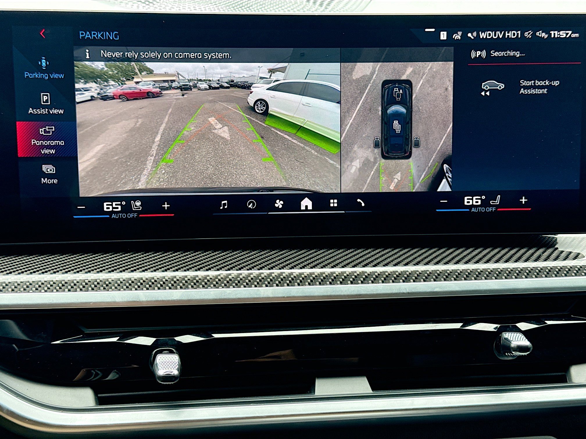 Used 2024 BMW X7 M60i w/ Executive Package image 36