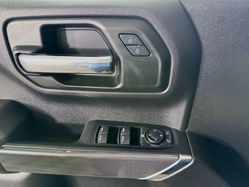 Used 2024 Chevrolet Silverado 1500 Custom Trail Boss w/ Midnight Edition AWD/4WD image 21