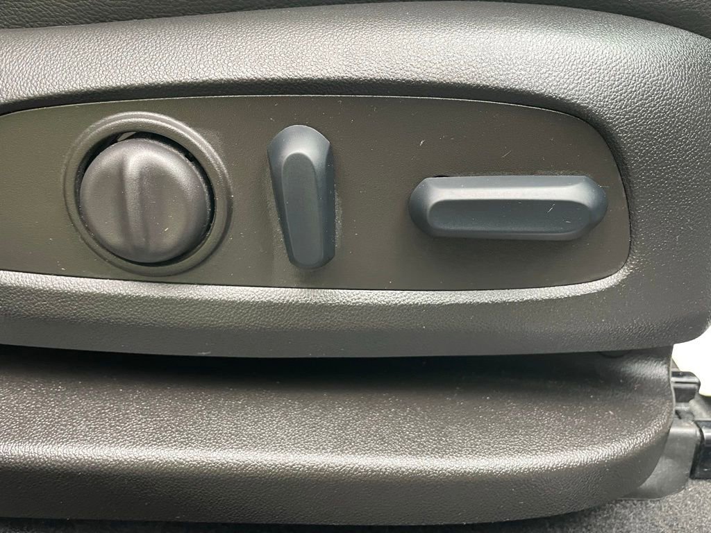 Certified 2023 GMC Acadia Denali w/ Denali Ultimate Package AWD/4WD image 14