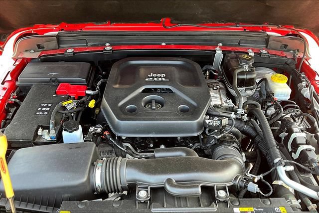 Used 2021 Jeep Wrangler Unlimited Rubicon w/ Dual Top Group AWD/4WD image 30
