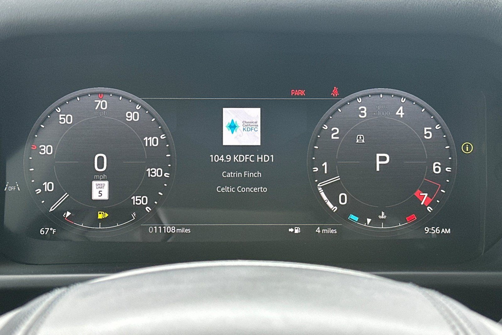 Certified 2024 Land Rover Defender 130 X-Dynamic SE AWD/4WD image 21