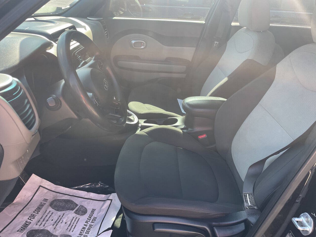 Used 2015 Kia Soul FWD image 9