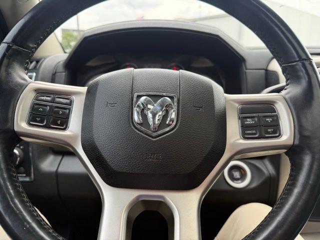 Used 2015 RAM 2500 Laramie w/ Black Appearance Group image 19