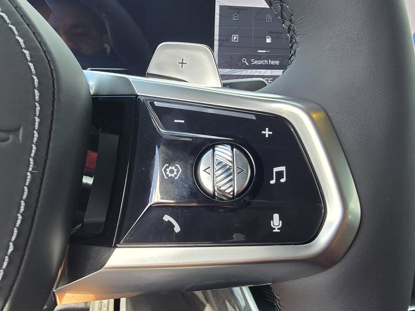 New 2026 BMW 750e xDrive image 20