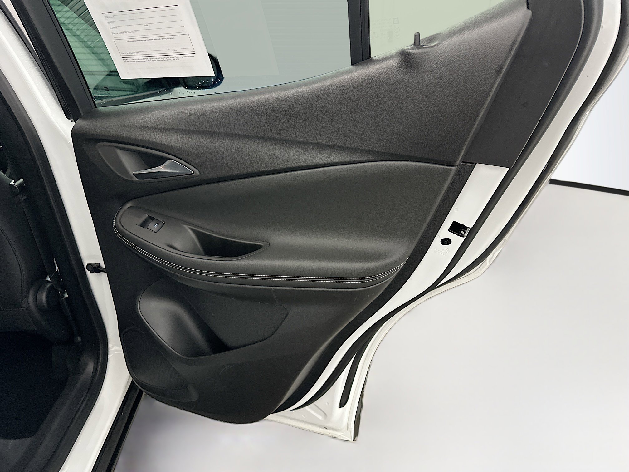 Used 2025 Buick Encore GX Preferred image 31