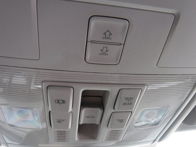 Used 2021 Volkswagen Atlas SE w/ Panoramic Sunroof Package image 30