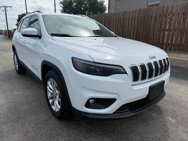 Used 2019 Jeep Cherokee Latitude w/ Popular Appearance Group image 3