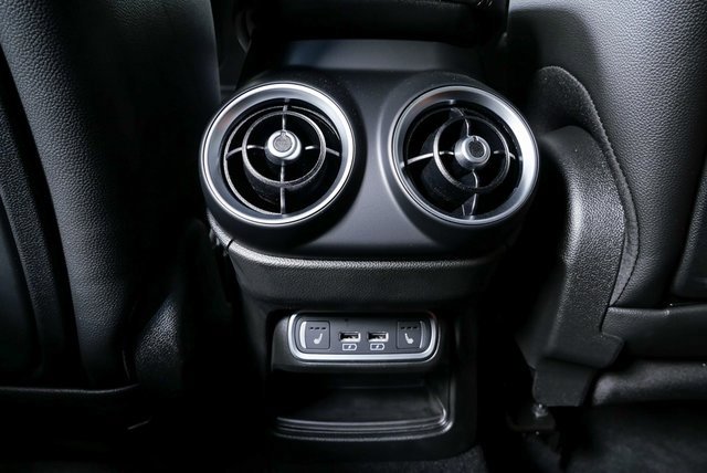 New 2025 Alfa Romeo Stelvio Sprint w/ Convenience Package image 18