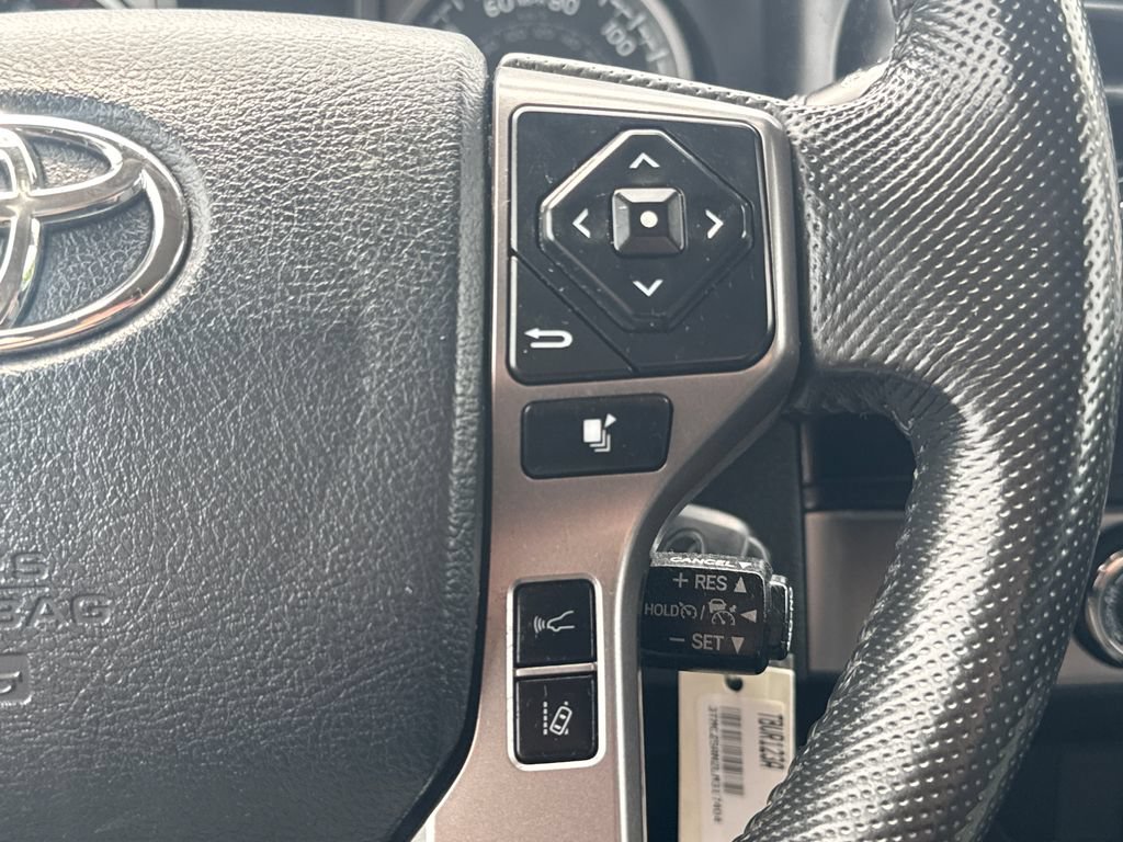 Used 2020 Toyota Tacoma SR5 AWD/4WD image 20