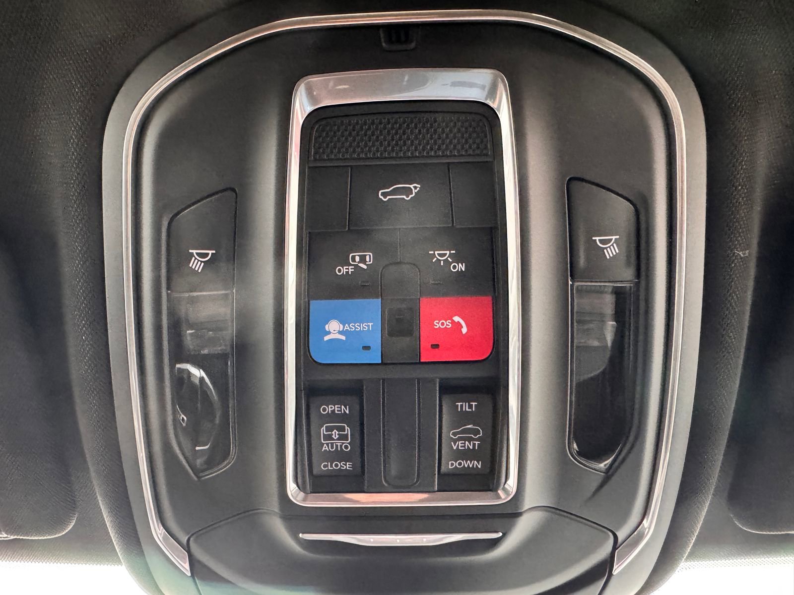 New 2026 Jeep Grand Cherokee Laredo image 31