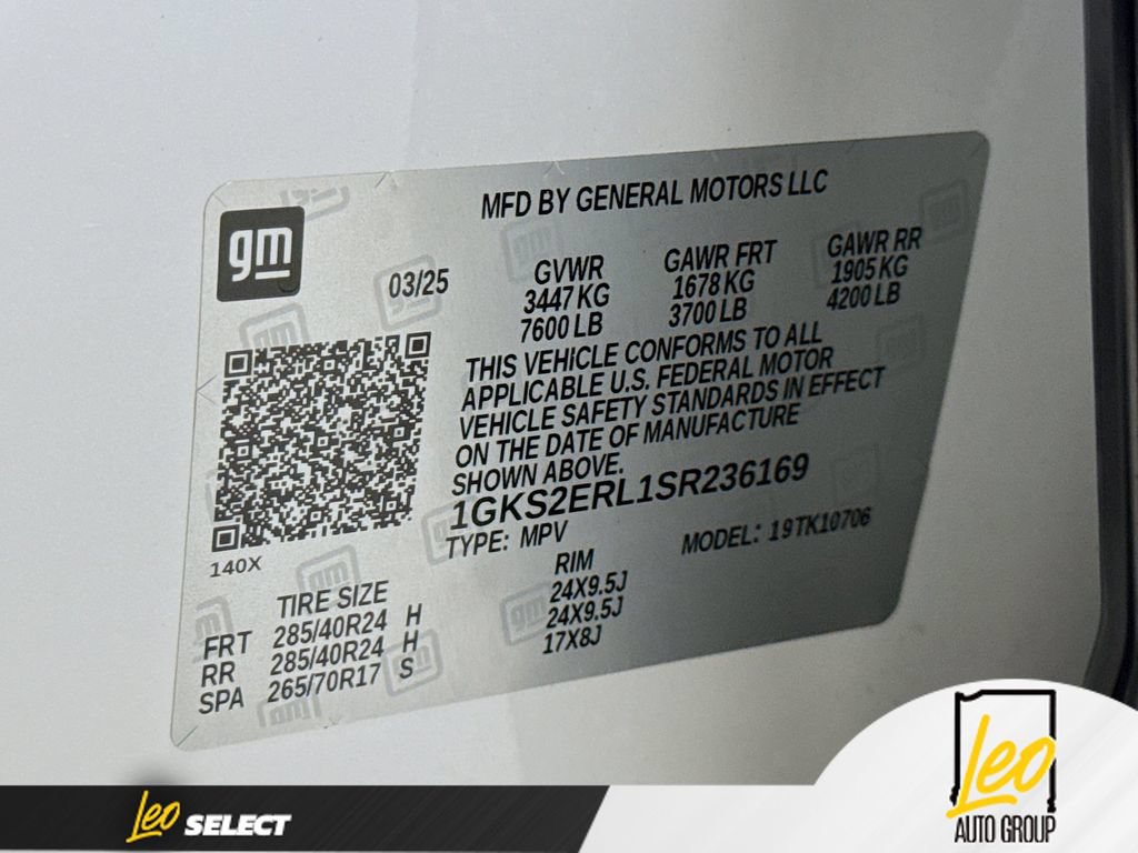 Used 2025 GMC Yukon Denali Ultimate AWD/4WD image 39