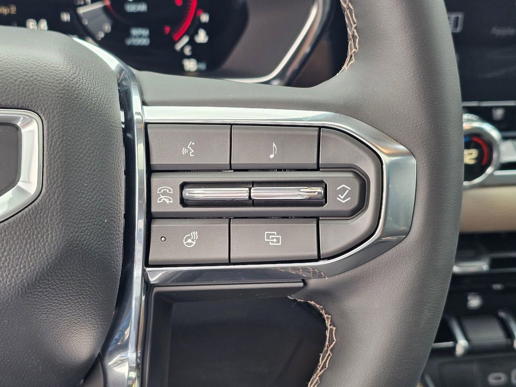 New 2026 GMC Canyon Denali w/ LPO, Black Badging Package image 27