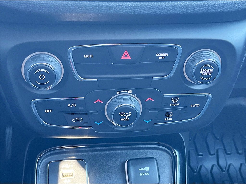 Used 2020 Jeep Compass Latitude image 15