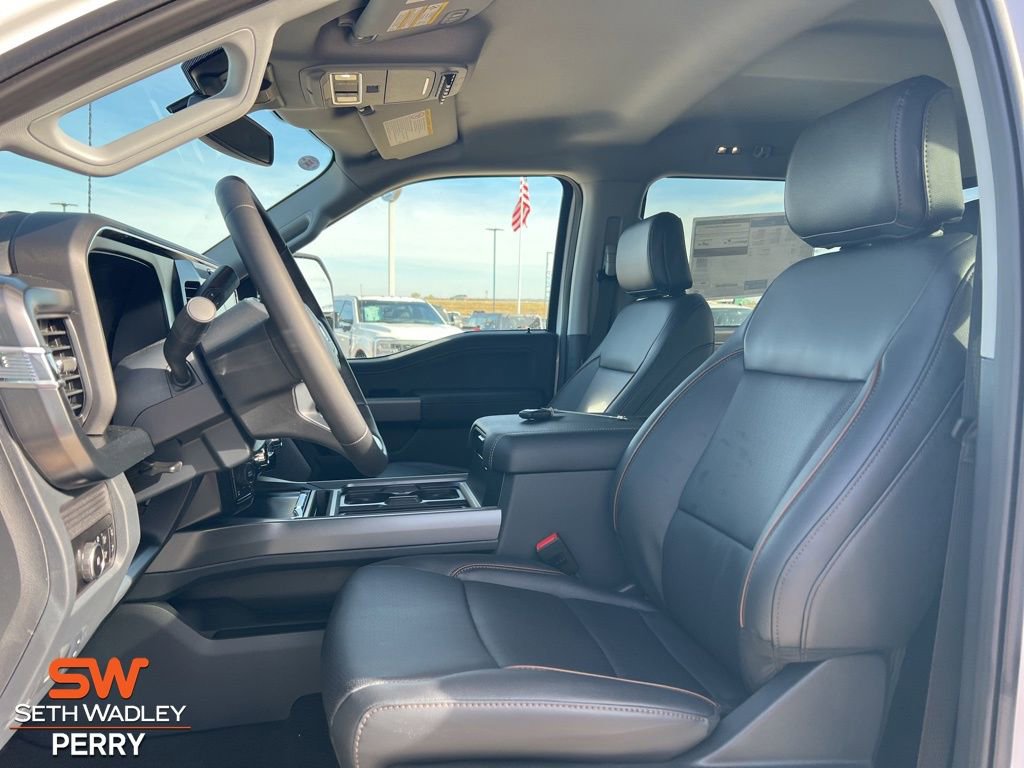 New 2026 Ford F350 Lariat w/ Black Appearance Package image 21