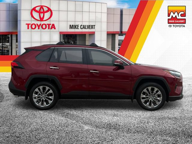 Used 2025 Toyota RAV4 Limited FWD image 6