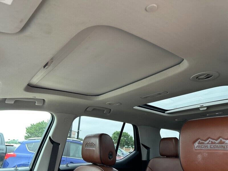 Used 2019 Chevrolet Traverse High Country w/ LPO, Floor Liner Package image 19
