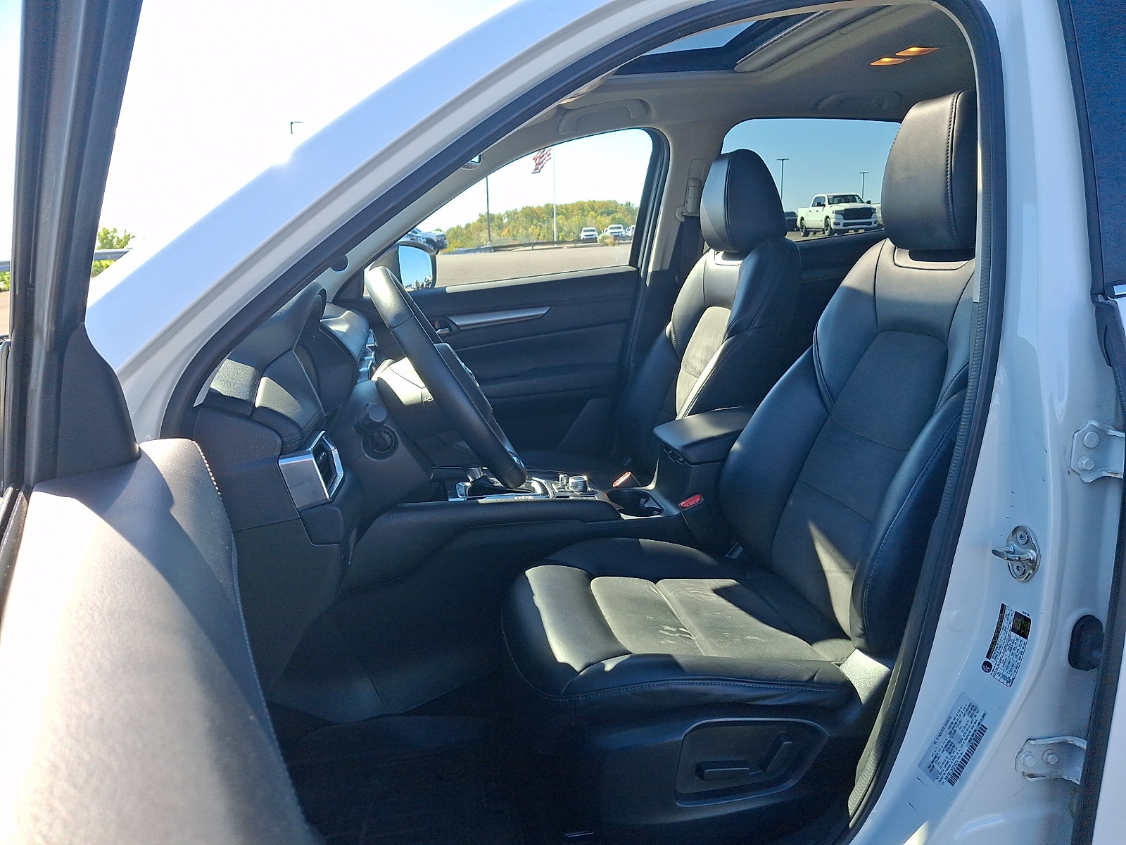 Used 2017 MAZDA CX-5 Touring w/ Preferred Equipment Package AWD/4WD image 13