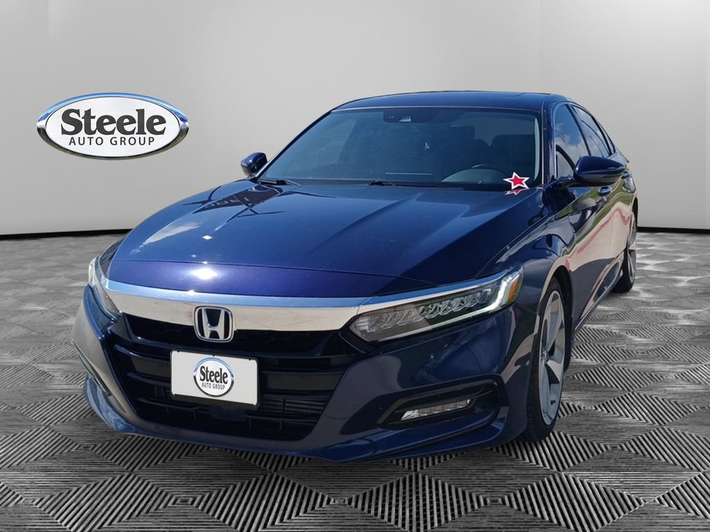 Used 2018 Honda Accord Touring image 1