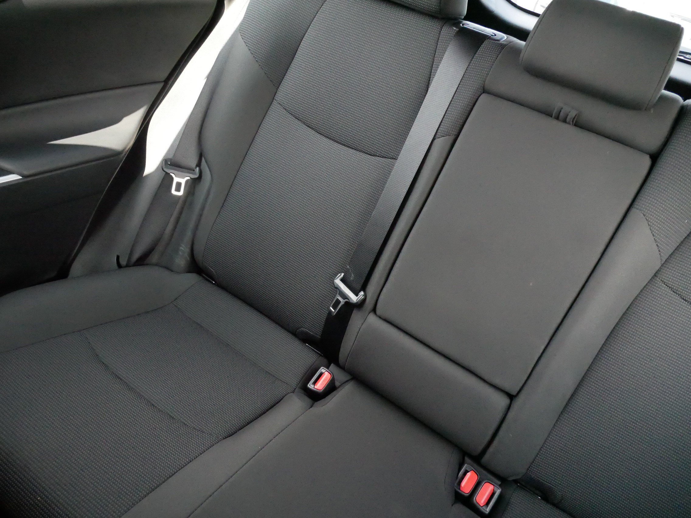 Certified 2021 Toyota RAV4 LE w/ Carpet Mat Package (TMS) AWD/4WD image 12