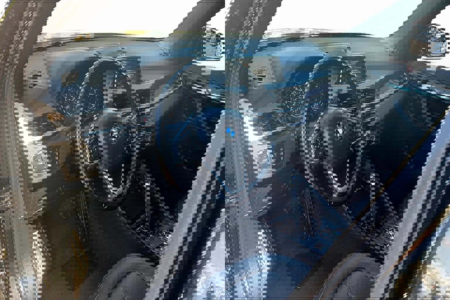 Used 2017 BMW X1 xDrive28i image 12