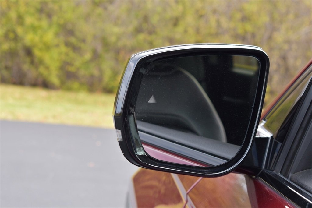 Used 2023 Jeep Grand Cherokee Limited w/ Black Appearance Package image 34