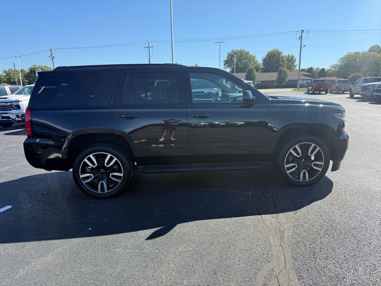 Used 2019 Chevrolet Tahoe Premier AWD/4WD image 6