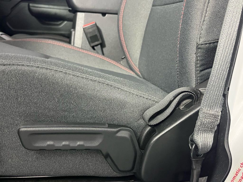 Used 2025 Jeep Wrangler Unlimited Rubicon image 26