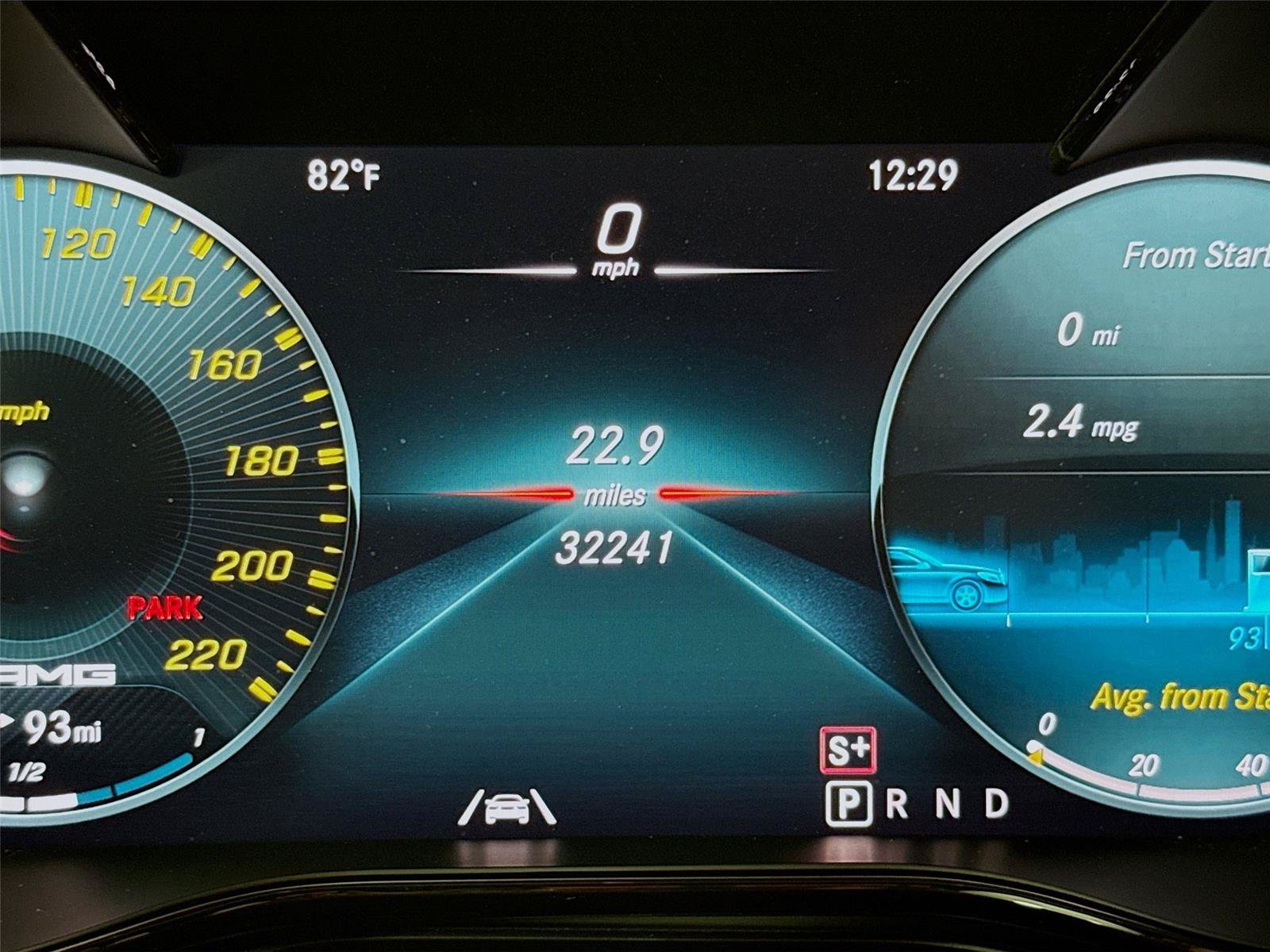Used 2020 Mercedes-Benz AMG GT R w/ Exclusive Interior Package image 4