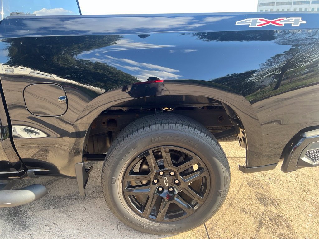Used 2022 Chevrolet Silverado 1500 Custom w/ Rally Edition AWD/4WD image 9