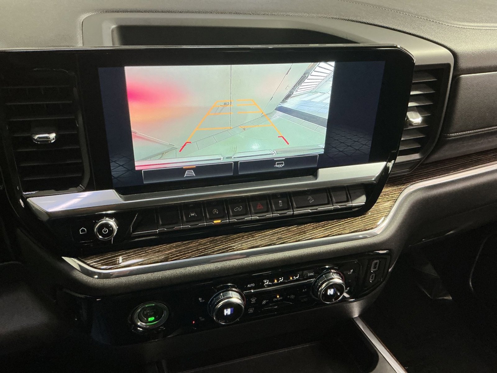 Used 2023 GMC Sierra 1500 Elevation image 27