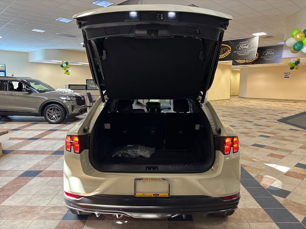 Certified 2025 Ford Mustang Mach-E GT image 11