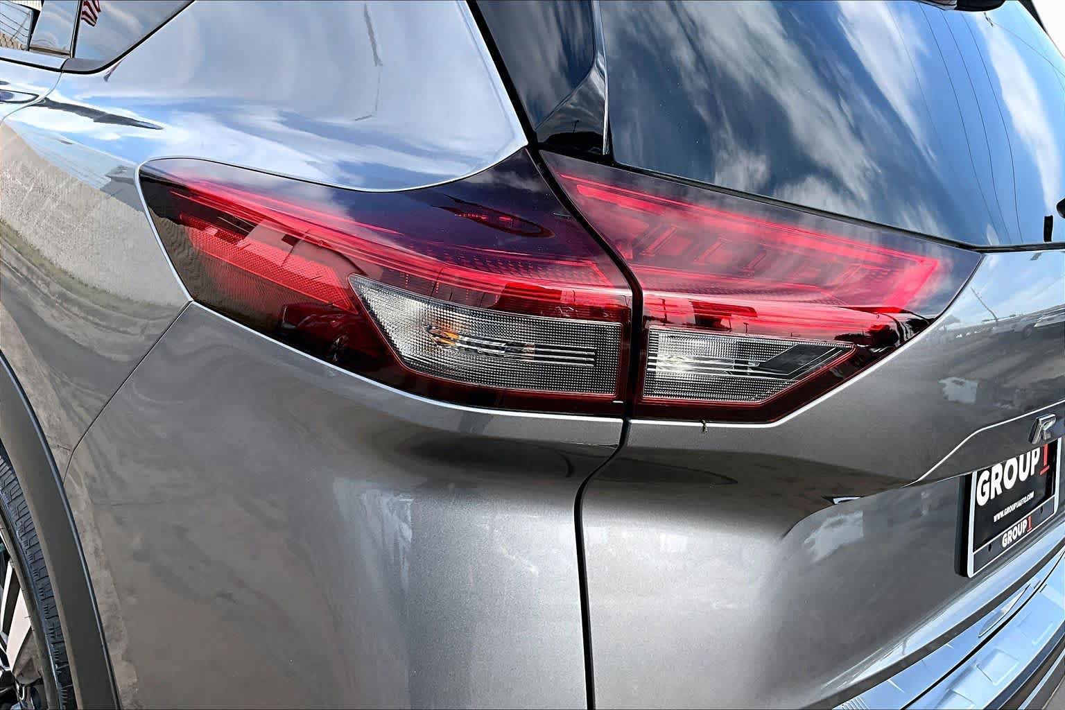 Certified 2023 Nissan Rogue SL w/ SL Premium Package FWD image 29